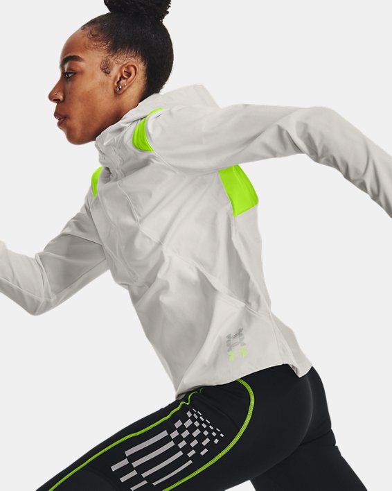 Campera de Running con capucha UA Run Anywhere para Mujer image number 2