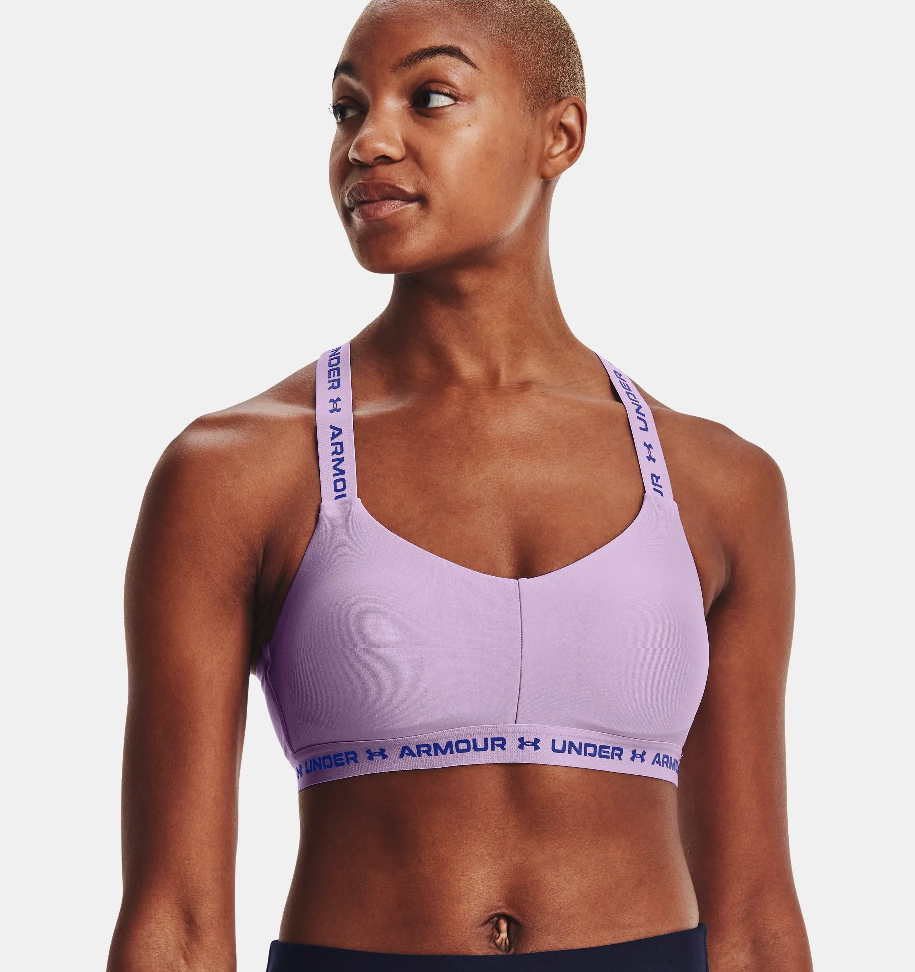 Bra deportivo UA Crossback Low para mujer image number 2