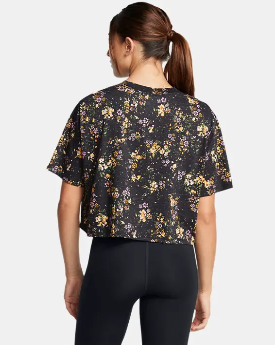 Remera crop de Entrenamiento Dark Romantics para Mujer image number 1
