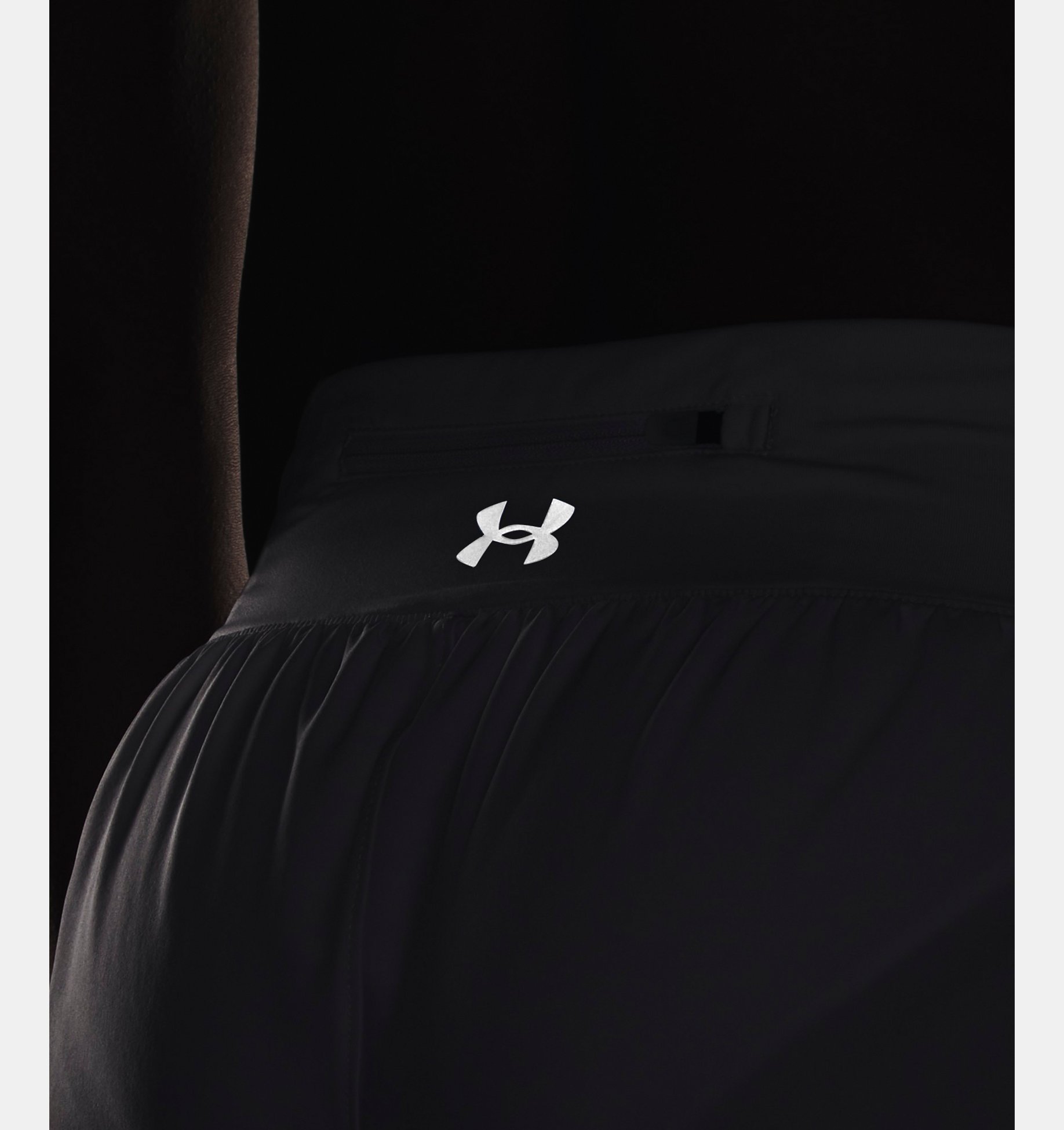 Short UA PaceHER para mujer image number 4