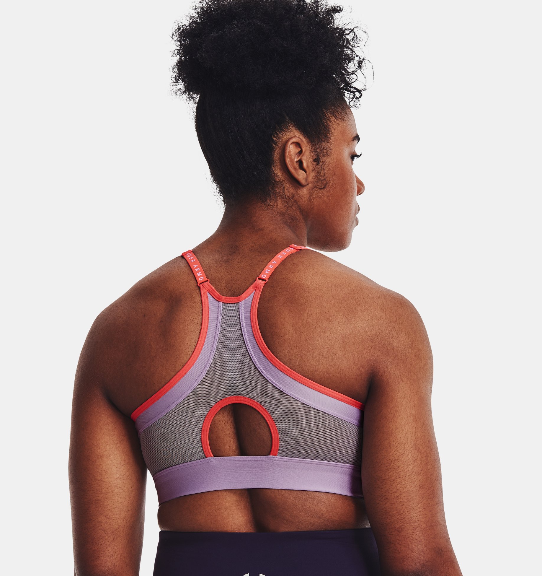 Bra deportivo UA Infinity Low para mujer image number 1