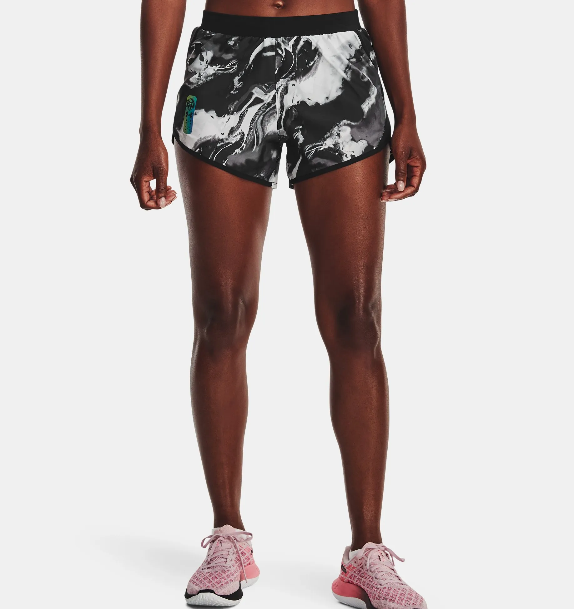 Short UA Fly By Anywhere para Mujer image number 0