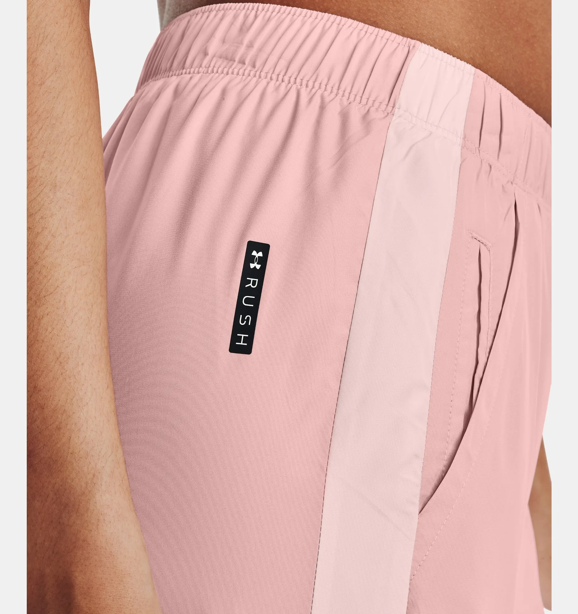 Pantalon de entrenamiento UA Rush Woven para mujer image number 4