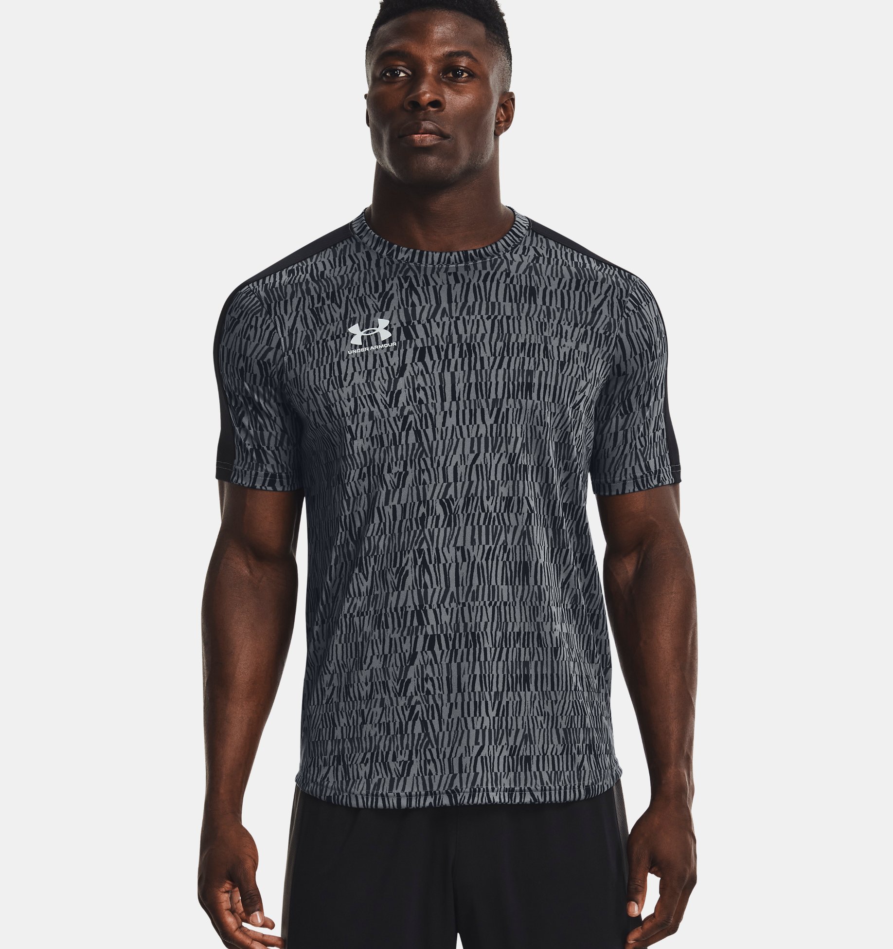 Cardenal Nublado Permanecer Remera Under Armour Challenger para hombre