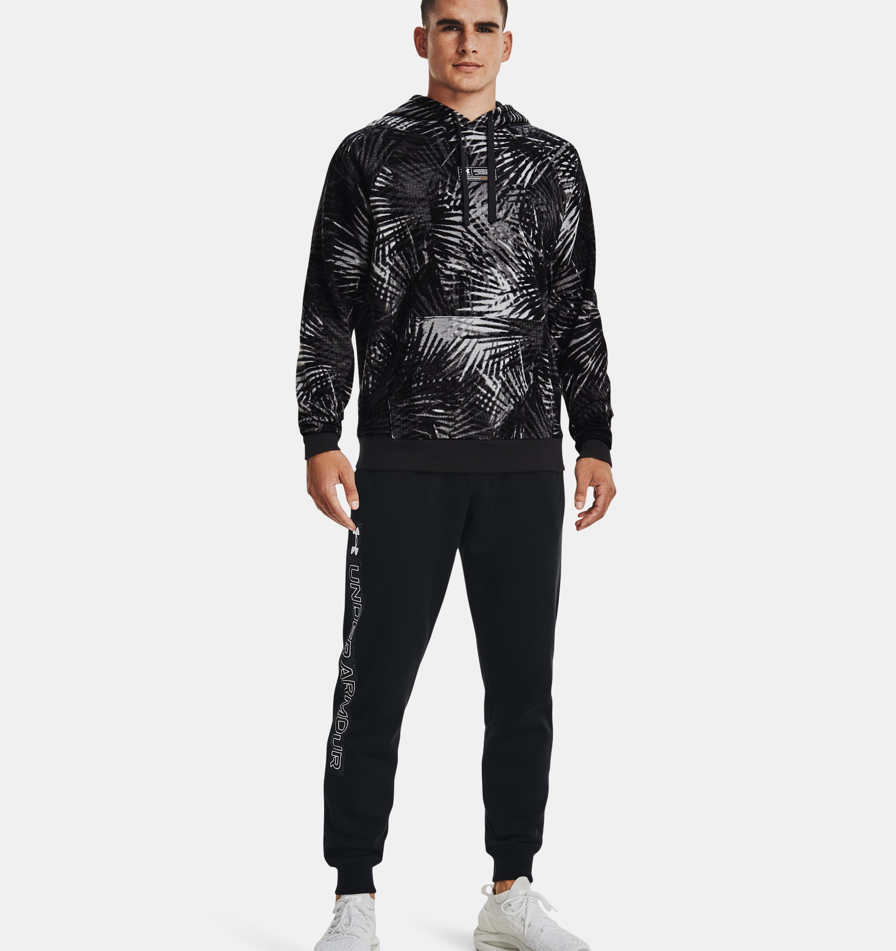 Buzo con capucha UA Rival Fleece Sport Palm Hoodie para hombre image number 2