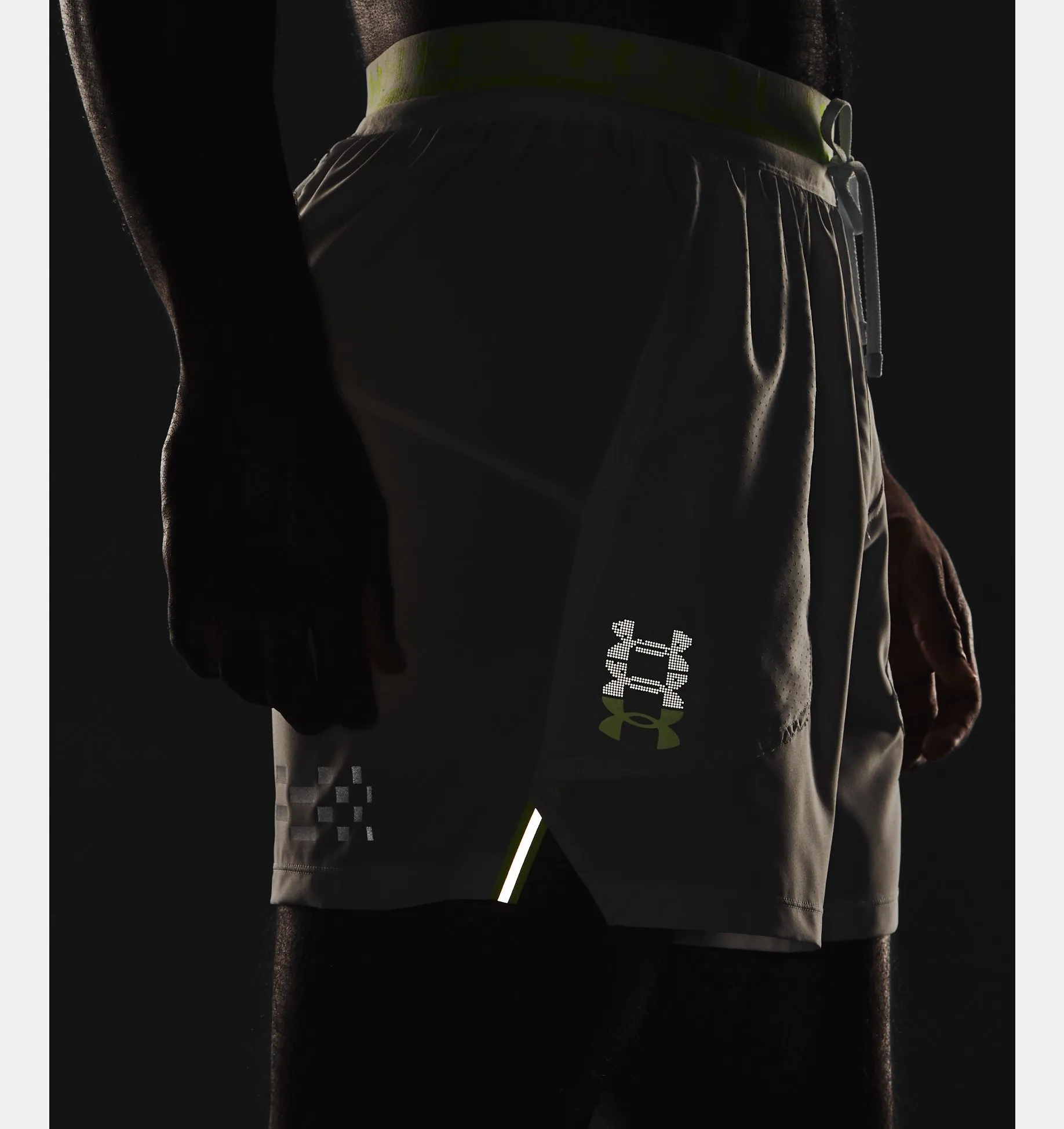 Short UA Run Anywhere para Hombre image number 6