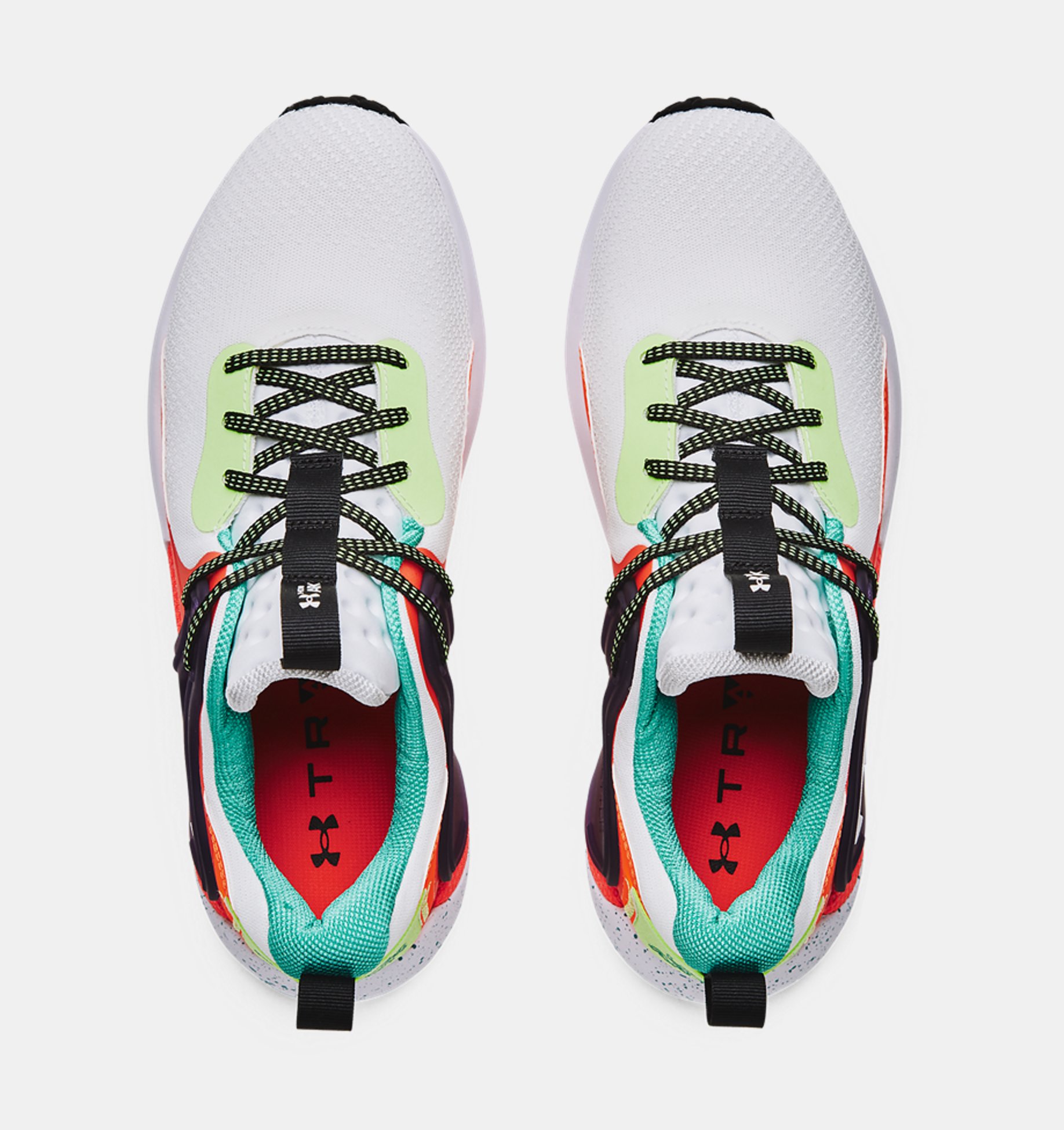 Zapatillas de entrenamiento Under Armour HOVR Apex 3 para hombre image number 2