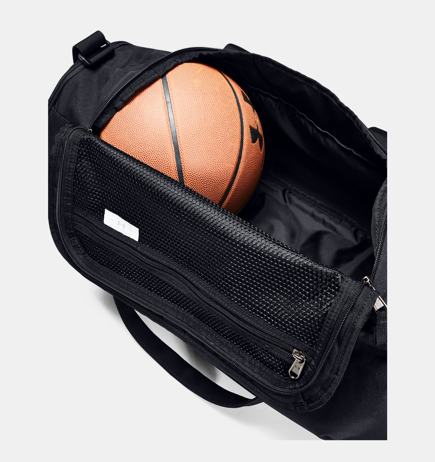 Bolso deportivo pequeño UA Undeniable Signature image number 3