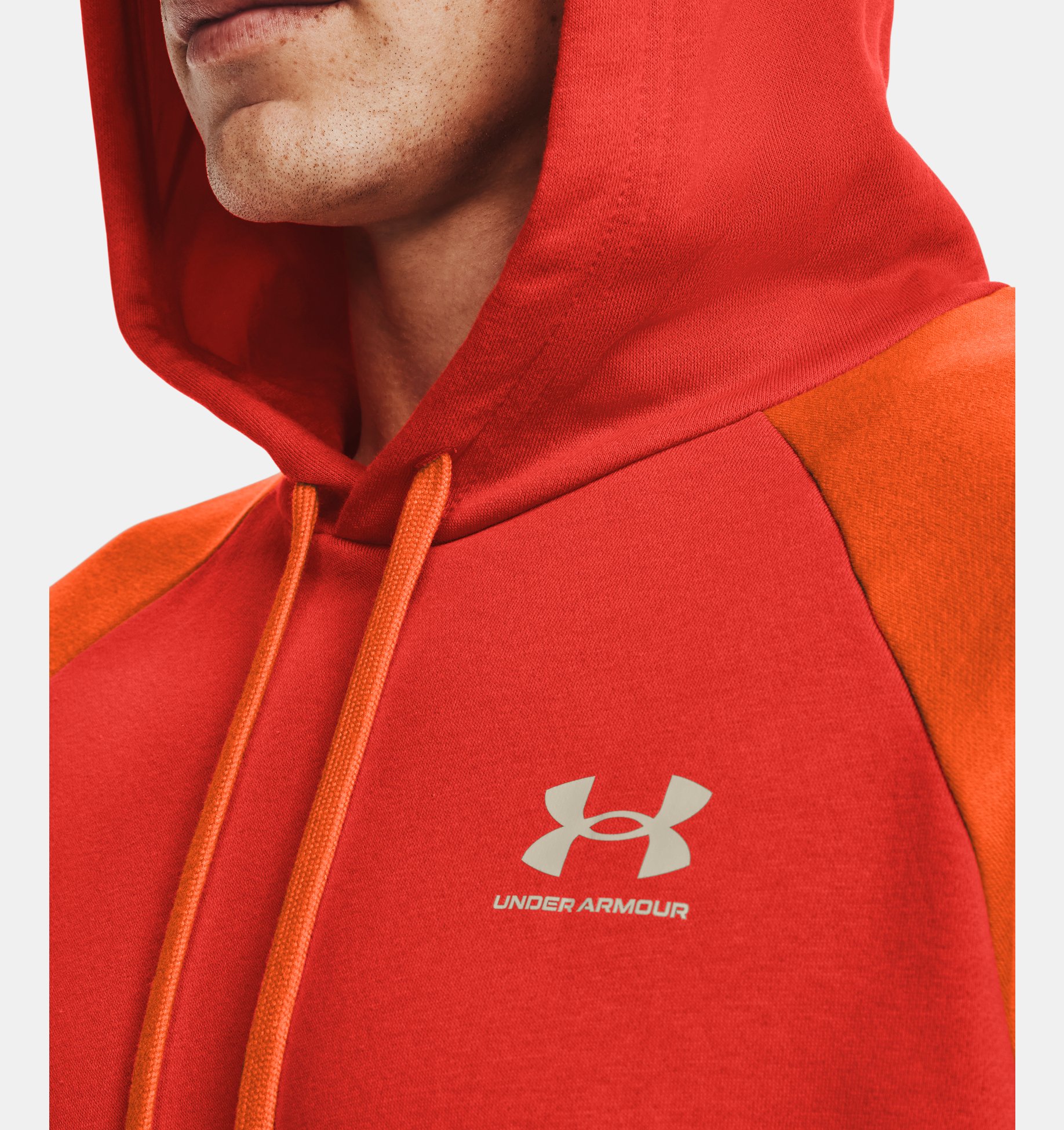 Buzo con capucha UA Rival Fleece Colorblock Hoodie para hombre image number 3