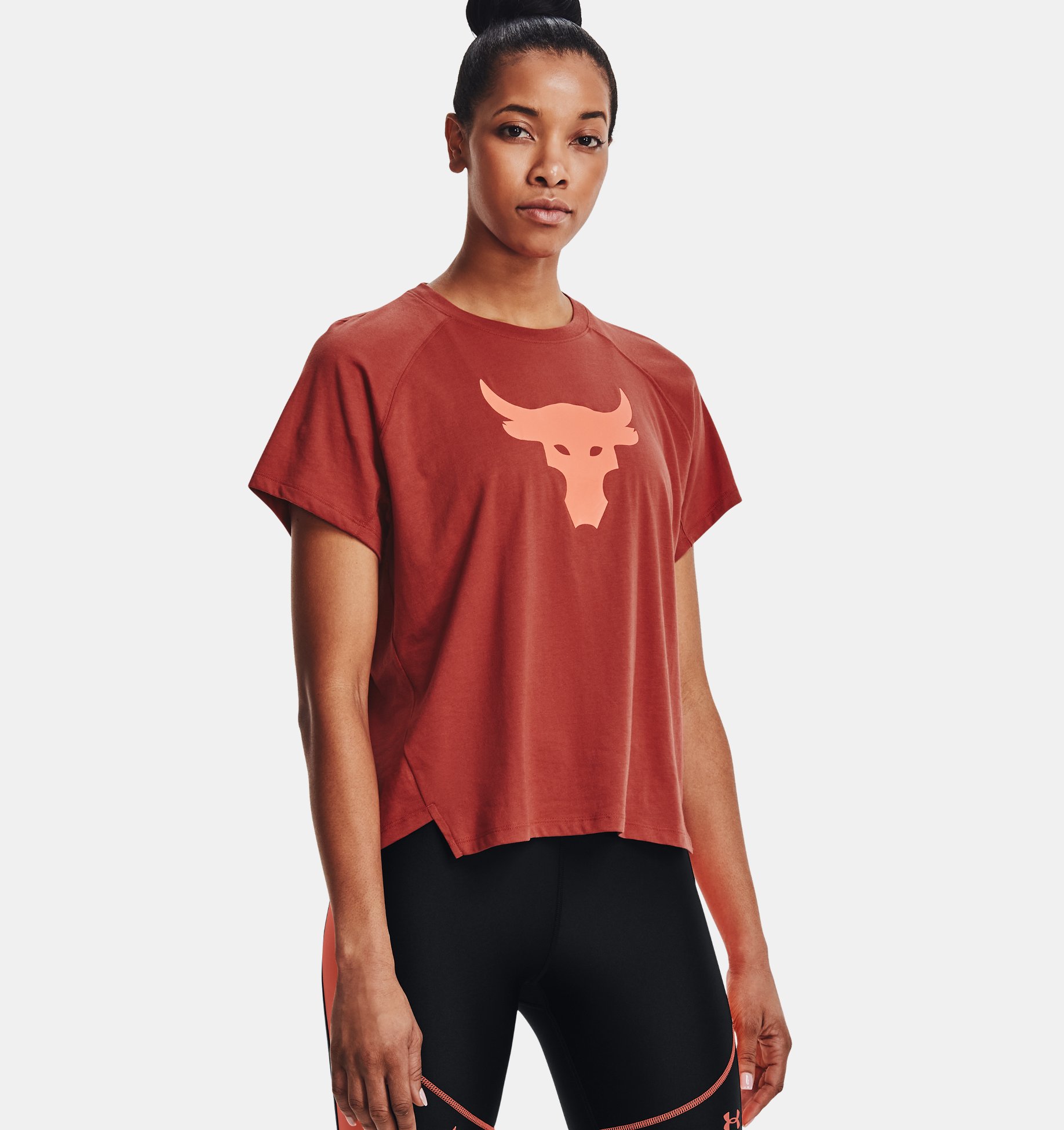 Remera UA Project Rock Bull para mujer