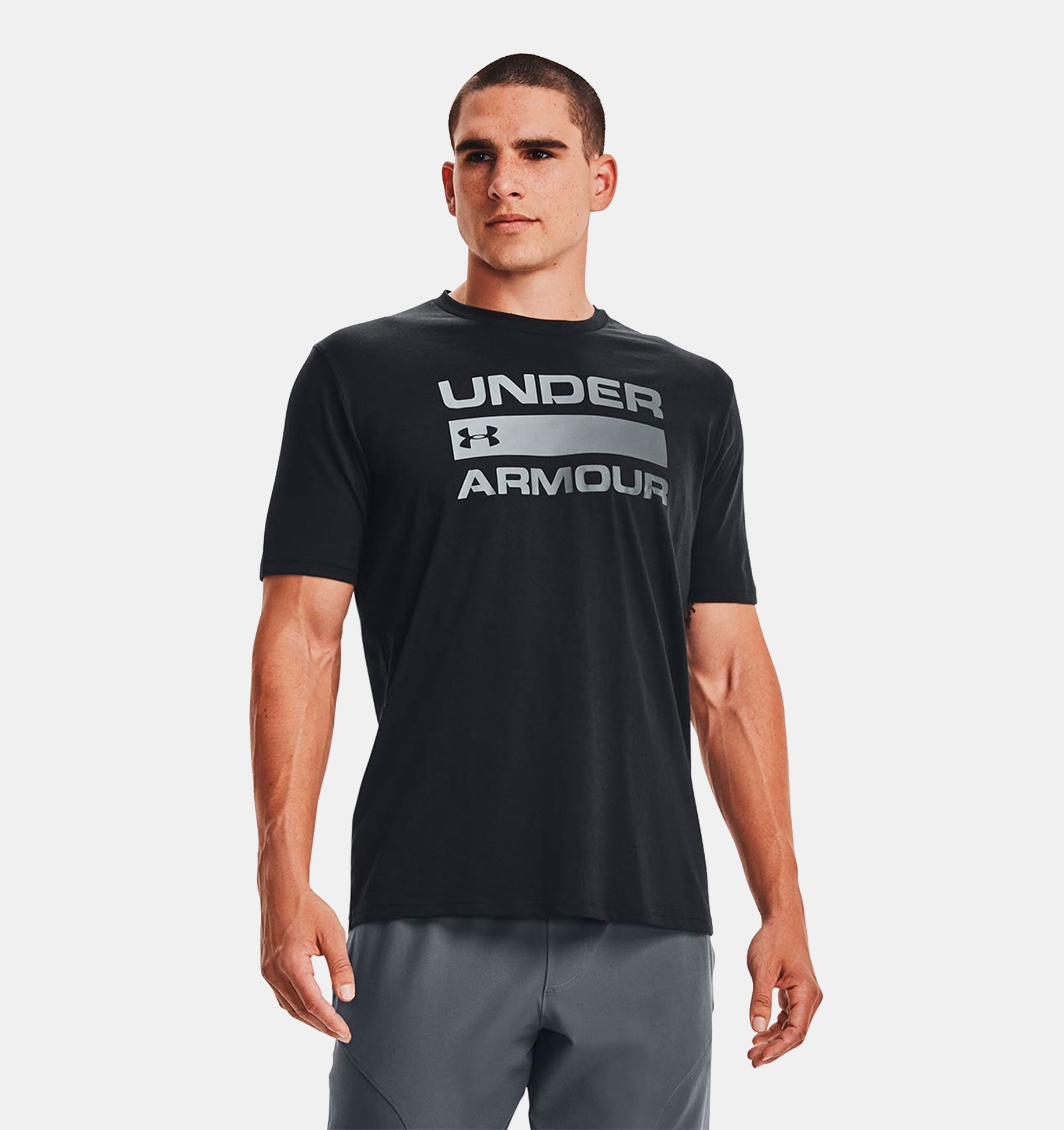 https://www.underarmour.com.ar/on/demandware.static/-/Sites-underarmour_staging/default/dwec2a9f85/new_images/1359313/1359313-1.jpeg