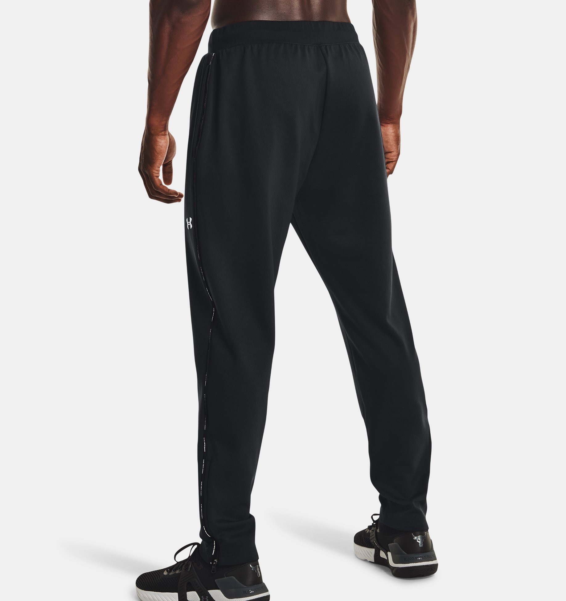 Pantalon de entrenamiento Project Rock Kinit Track para hombre image number 1